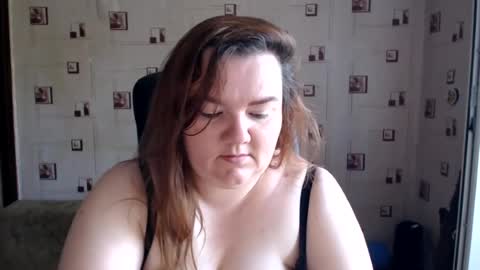 Snapshot of renataoia chatting on 07-20-26, 11:23 renataoia online show from 07-20-26, 11:23