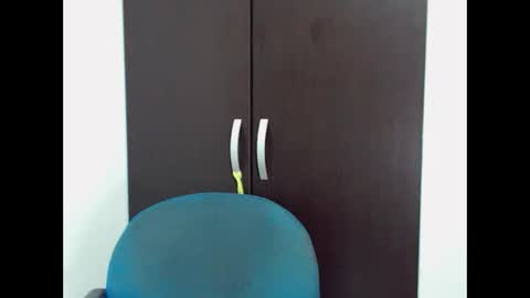 Snapshot of rene_hotman chatting on 09-25-25, 01:09 Rene online show from 09-25-25, 01:09