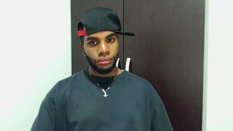 Snapshot of rene_hotman chatting on 10-04-25, 08:40 Rene online show from 10-04-25, 08:40