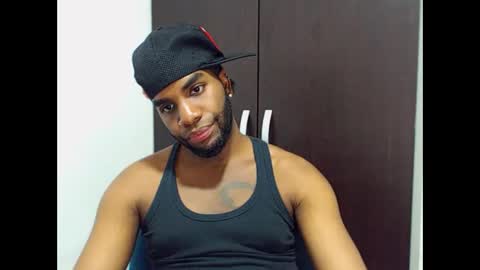 Snapshot of rene_hotman chatting on 10-07-25, 10:40 Rene online show from 10-07-25, 10:40