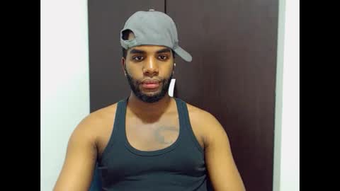 Snapshot of rene_hotman chatting on 10-08-25, 10:51 Rene online show from 10-08-25, 10:51