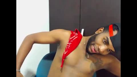 Snapshot of rene_hotman chatting on 10-11-25, 01:05 Rene online show from 10-11-25, 01:05