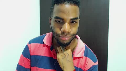 Snapshot of rene_hotman chatting on 10-18-25, 01:08 Rene online show from 10-18-25, 01:08