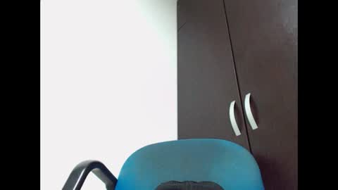 Snapshot of rene_hotman chatting on 10-30-25, 12:34 Rene online show from 10-30-25, 12:34