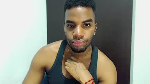 Snapshot of rene_hotman chatting on 11-09-25, 12:09 Rene online show from 11-09-25, 12:09