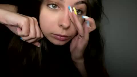 renee_loah online show from 09-19-25, 10:32