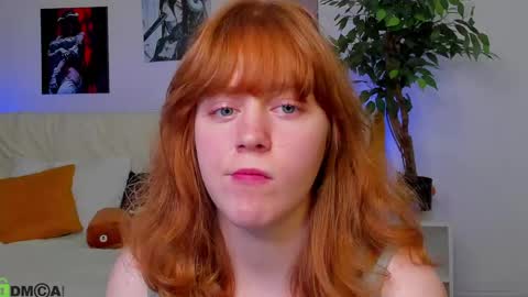 reneefoxy_ online show from 06-05-26, 07:36