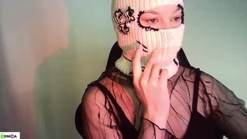 Renesme White Im here from Monday to Friday online show from 05-02-26, 02:05