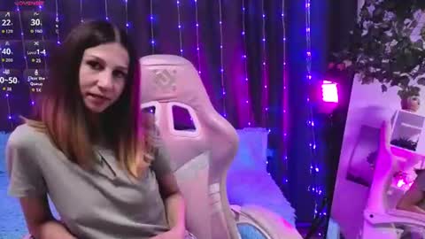 Christina online show from 06-25-26, 05:17