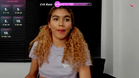 Snapshot of rennatta_sx chatting on 05-07-26, 03:56 Renata online show from 05-07-26, 03:56