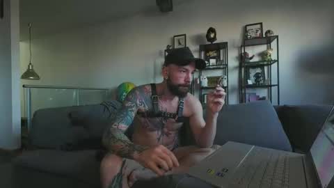 rensurectedxxx online show from 11-09-25, 02:04