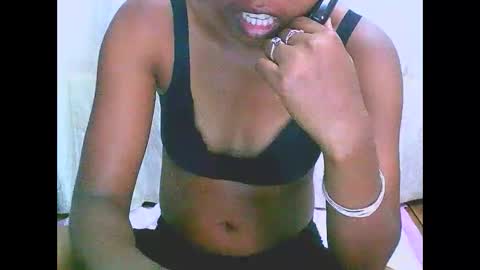Snapshot of rephaleta chatting on 12-05-24, 10:44 Rephaleta online show from 12-05-24, 10:44