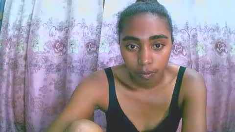 Snapshot of rephaleta chatting on 02-06-25, 10:48 Rephaleta online show from 02-06-25, 10:48