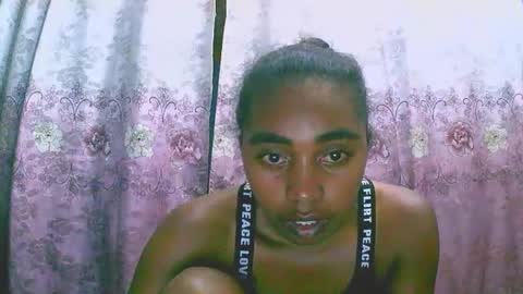 Snapshot of rephaleta chatting on 02-13-25, 06:27 Rephaleta online show from 02-13-25, 06:27