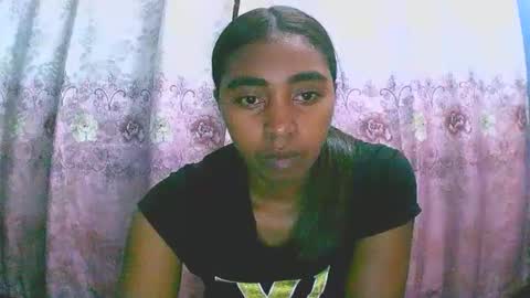 Snapshot of rephaleta chatting on 02-17-25, 06:31 Rephaleta online show from 02-17-25, 06:31