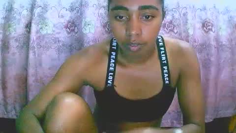 Snapshot of rephaleta chatting on 03-02-25, 10:56 Rephaleta online show from 03-02-25, 10:56