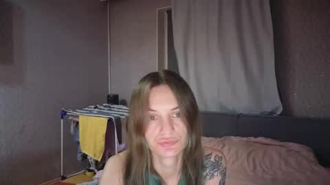 Snapshot of resoluti1on chatting on 05-15-26, 01:34 Resol online show from 05-15-26, 01:34