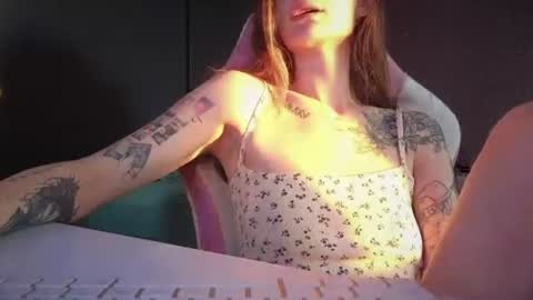 Snapshot of resoluti1on chatting on 07-01-26, 02:24 Resol online show from 07-01-26, 02:24