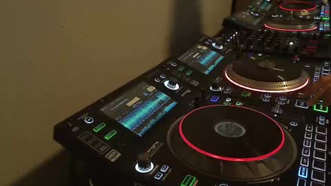 Snapshot of reticuli chatting on 10-25-25, 08:58 GearPorn online show from 10-25-25, 08:58