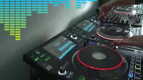 Snapshot of reticuli chatting on 10-26-25, 07:42 GearPorn online show from 10-26-25, 07:42