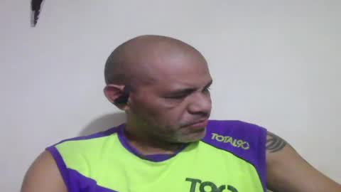 Snapshot of retlam37 chatting on 04-28-26, 04:28 Walter online show from 04-28-26, 04:28