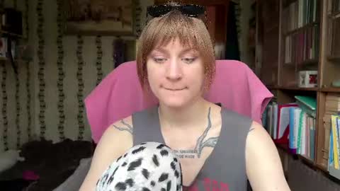 Rie online show from 06-26-26, 08:19
