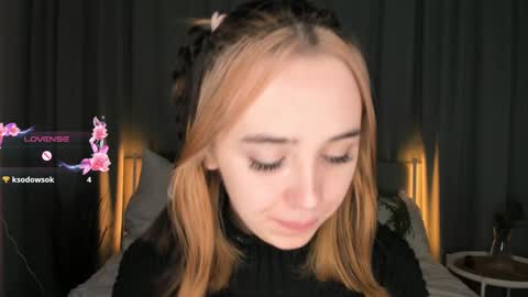 Elin online show from 12-06-24, 01:40