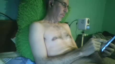 reyes_albert2006 online show from 02-24-25, 10:15