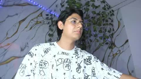 reylatino24 online show from 06-06-26, 05:39
