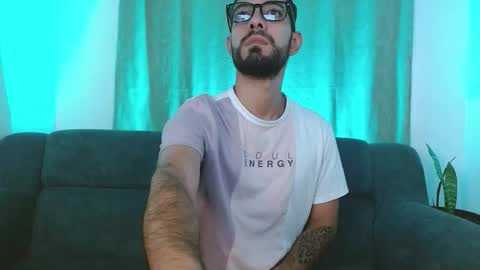 REY PABLO Independent online show from 10-13-25, 07:25