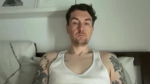 Snapshot of rfcolin chatting on 10-22-25, 05:52 rfcolin online show from 10-22-25, 05:52