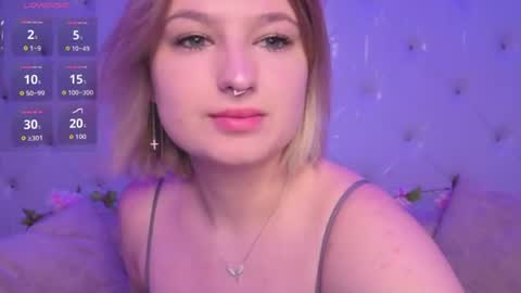 Snapshot of rheamoonn chatting on 07-03-26, 01:01 Grace online show from 07-03-26, 01:01