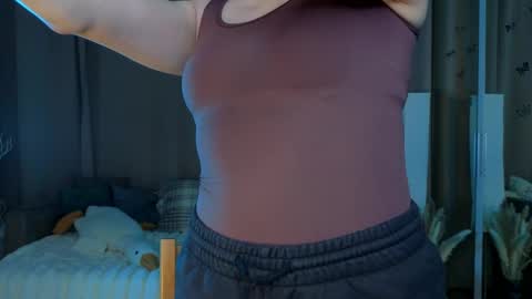 Snapshot of rhebageigel chatting on 03-12-26, 06:25 Nanami online show from 03-12-26, 06:25