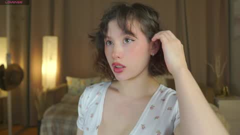 Snapshot of rhebageigel chatting on 04-04-26, 06:27 Nanami online show from 04-04-26, 06:27