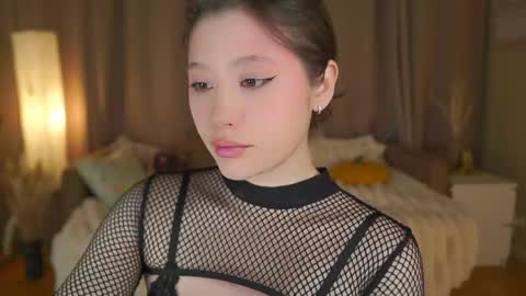 Snapshot of rhebageigel chatting on 04-19-26, 06:21 Nanami online show from 04-19-26, 06:21
