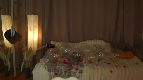 Snapshot of rhebageigel chatting on 04-21-26, 01:42 Nanami online show from 04-21-26, 01:42