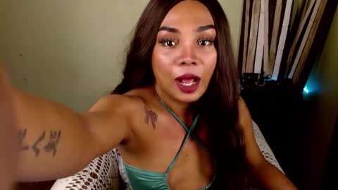 Snapshot of rhianasollway69 chatting on 11-28-25, 05:10 rhianasollway69 online show from 11-28-25, 05:10