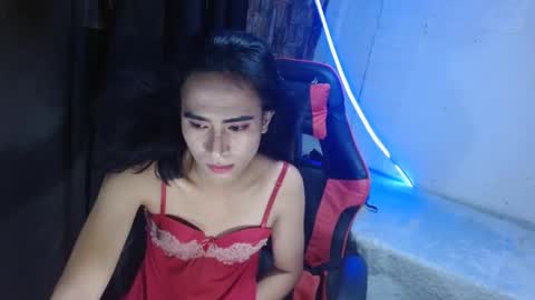 rhianesassy online show from 12-19-24, 02:01