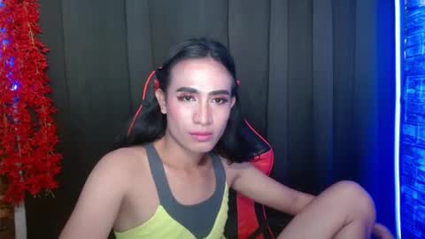 rhianesassy online show from 01-05-25, 06:02