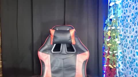 rhianesassy online show from 02-03-25, 06:02