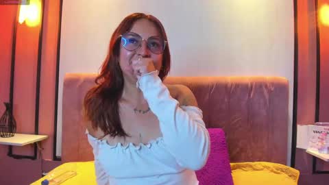 rhosyn_reyes online show from 12-15-24, 12:40
