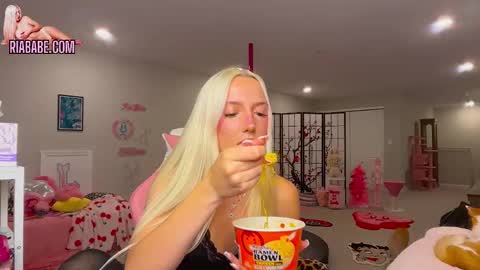 ria  online show from 11-27-25, 03:52