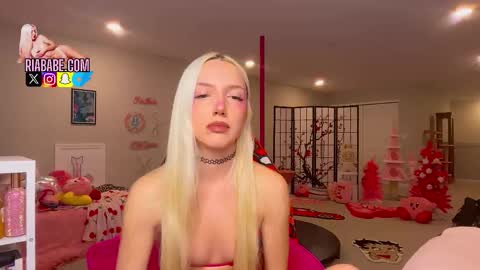 ria  online show from 01-11-26, 03:44