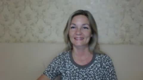 Snapshot of rialur09 chatting on 10-03-25, 05:54 Galina online show from 10-03-25, 05:54