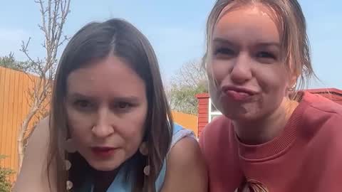 Snapshot of riana894237 chatting on 03-23-26, 01:04 riana894237 online show from 03-23-26, 01:04