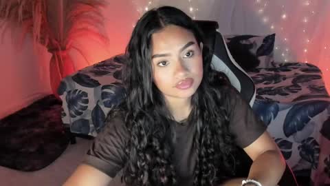 Snapshot of riana_kean chatting on 04-08-26, 12:43 RianaK online show from 04-08-26, 12:43