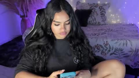 Snapshot of riana_kean chatting on 04-24-26, 05:43 RianaK online show from 04-24-26, 05:43