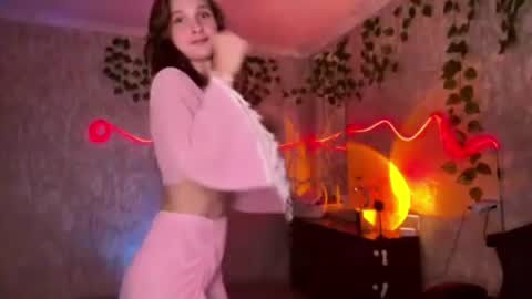 riana_razz online show from 07-08-26, 02:43