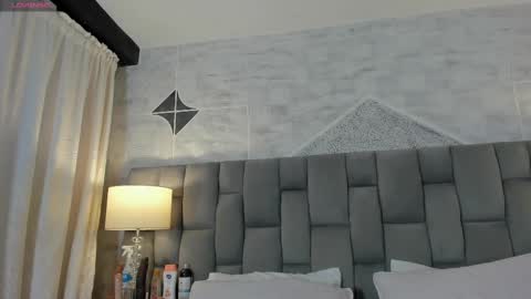 Riana online show from 02-18-25, 03:21