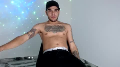 Snapshot of riancum chatting on 04-19-26, 05:23 juan online show from 04-19-26, 05:23
